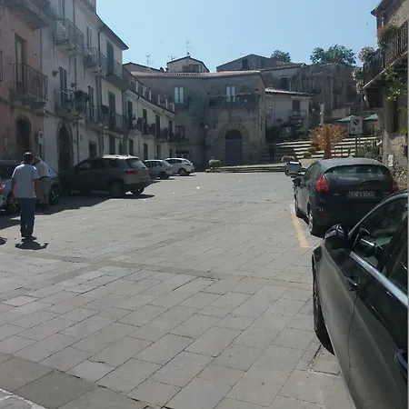Monolocale In Via San Sebastiano Ficarra Appartement