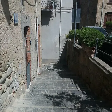 Monolocale In Via San Sebastiano Ficarra