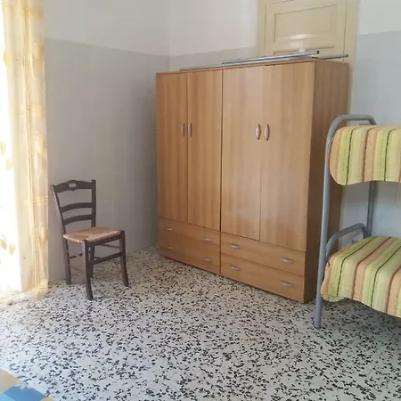 Appartement Monolocale In Via San Sebastiano Ficarra Ficarra